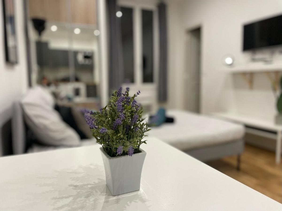Nice Renting - Cambrai02 - Studio Beach Sea View - Ac - Promenade Des Anglais Εξωτερικό φωτογραφία